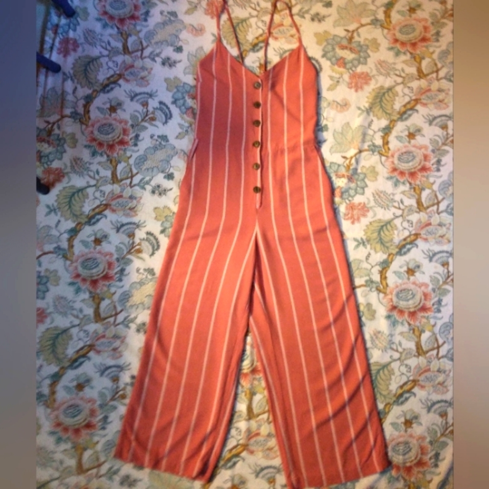 Gap Capri jumpsuit with open back